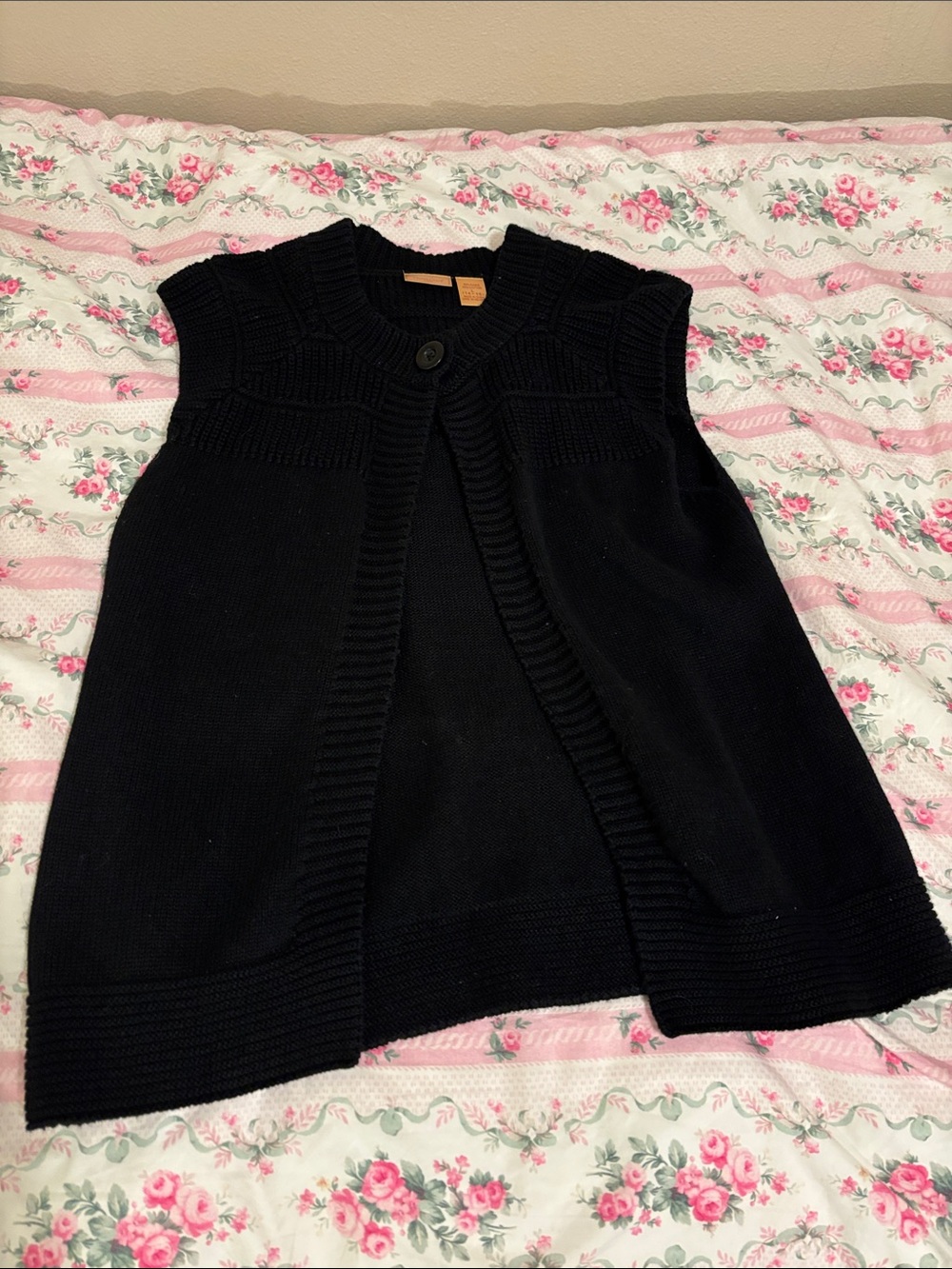 Northcrest Black Ribbed Knit Sleeveless Button Vest